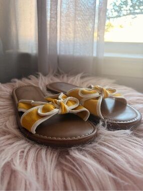 Target Yellow and White Bow Slide Sandals for Kids